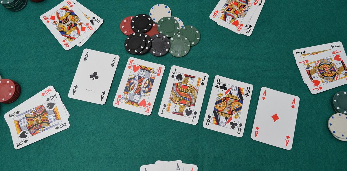 LiveBet کیسینو میں پوکر گیمز